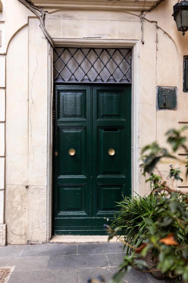 Parlamento Luxury Apartment Rom Exterior foto