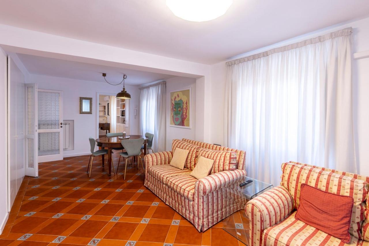 Parlamento Luxury Apartment Rom Exterior foto